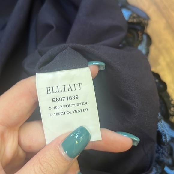 Elliatt Woman’s Strapless Floral Crochet Dress Size S - Picture 9 of 9